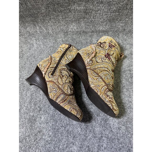 Mudd Aniston Womens Size 8M Brown Tapestry Lace-Up Ankle Boots - Picture 3 of 16